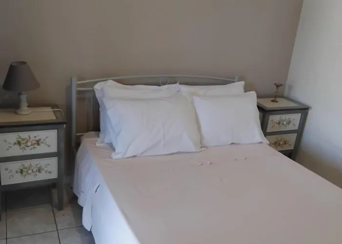 Eleni's Apartament